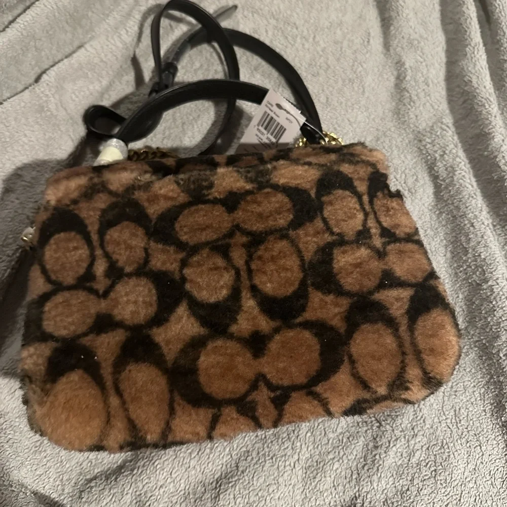 Coach x Jennifer Lopez Signature Shearling Satchel - Picture 4 of 7